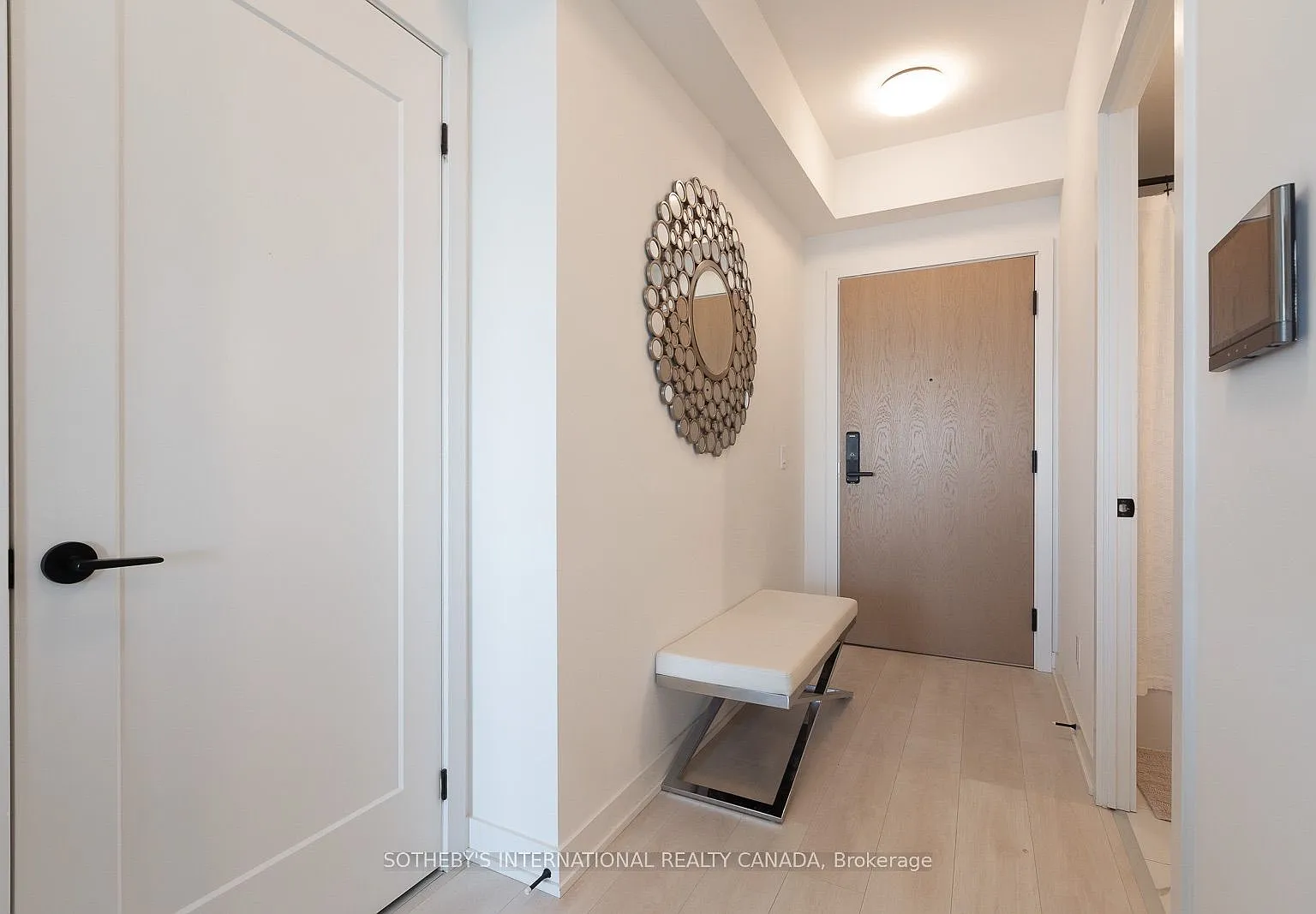 2 bed, $2,500 — Photo 3