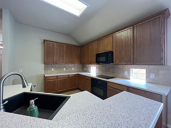 5th image of 3901 Lochridge Ct