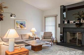 3rd image of 805 Fairfield Lake Dr