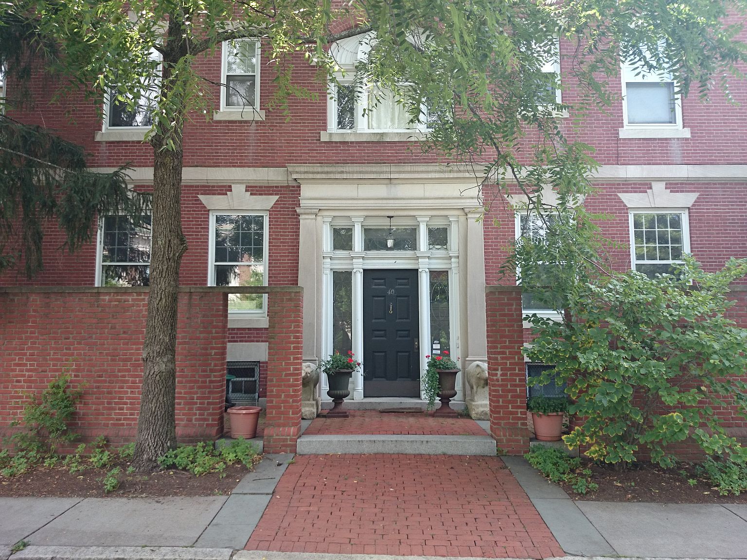 40 Hawes St, Brookline, MA 02446 Zillow