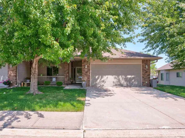 66 Lancester Pl, Iowa City, IA 52240