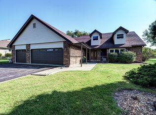 1760 Bellechase Dr, New Lenox, IL 60451