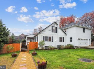 3951 Walnut St, Fairfax, VA 22030