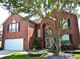 8406 Columbus Ct, Pearland, TX 77584
