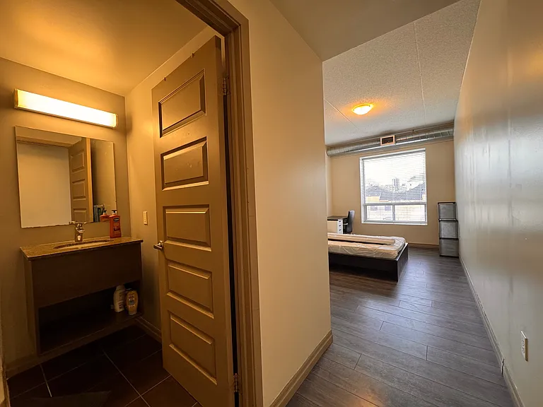 8 Hickory St W #405 — Photo 14