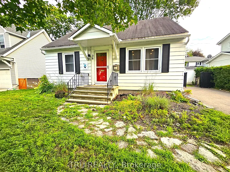 28 Arundel Ave — Photo 4