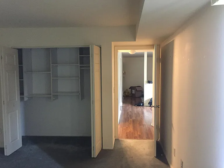 3125 Sayre Dr — Photo 2