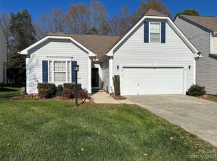 719 Marthas View Dr, Huntersville, NC 28078