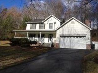 1617 Valleyview Dr, Big Stone Gap, VA 24219