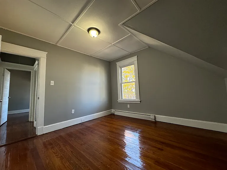 187 Plaza Ave #3 — Photo 4