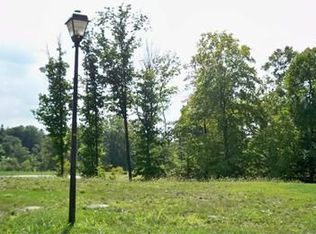 6439 Valley Ranch Dr, Maple Heights, OH 44137