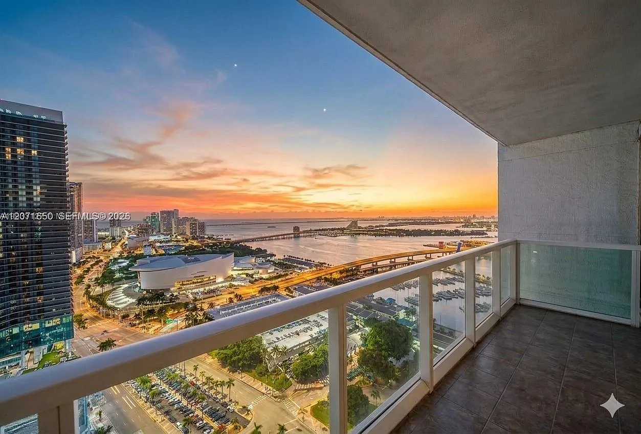 Vizcayne North Condo — Photo 1