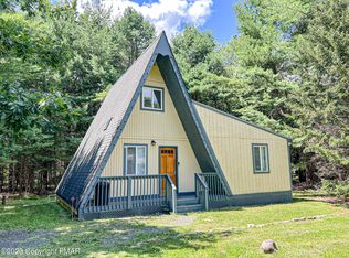 4113 Low Ridge Rd, Pocono Summit, PA 18346