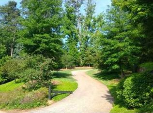 655 Fairfield Rd NW, Atlanta, GA 30327