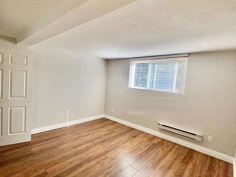 17 Washington St #3 — Photo 6