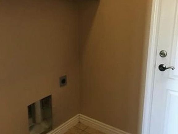 Laundry room. Washer/dryer available for use.