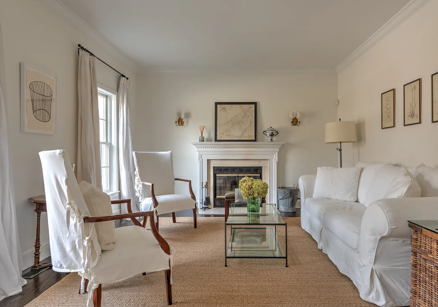 Sagaponack Cottage with Private Pool and Outdoor Dining — Photo 4