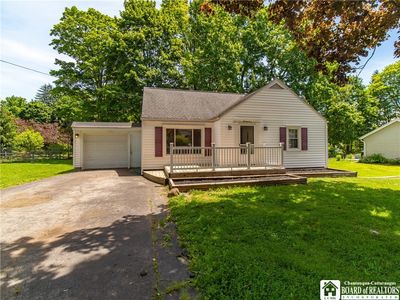 31 Marvin Ave, Lakewood, NY, 14750