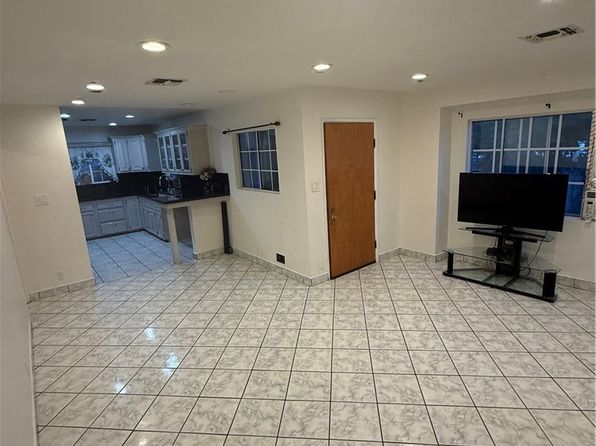 6843 Vantage Ave, North Hollywood, CA 91605