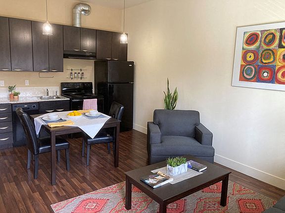 2nd image of 3951 N Williams Ave #4586855