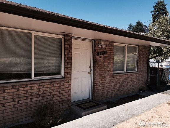 2nd image of 2465 2467 S 56th St