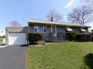631 River Rd, Piscataway, NJ 08854