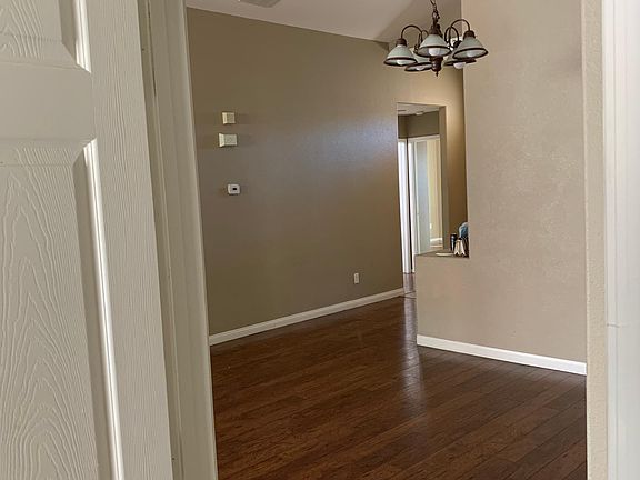3rd image of 528 Bright Lights Ave