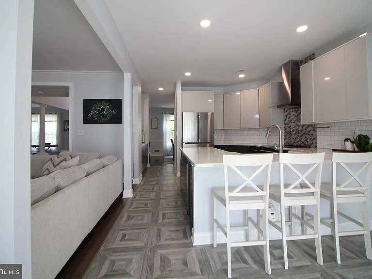 15 Kentsdale Dr — Photo 26