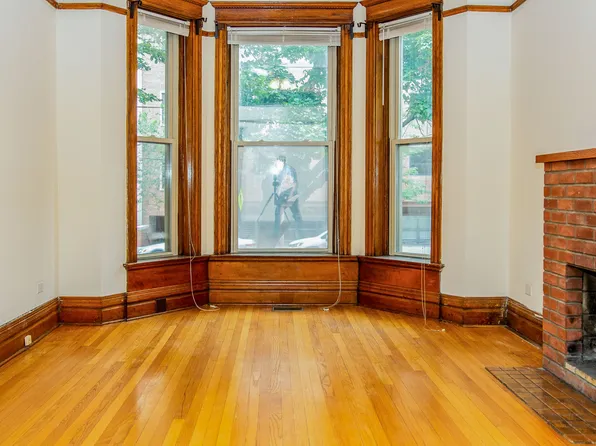 851 W Wellington Ave APT 1, Chicago, IL 60657