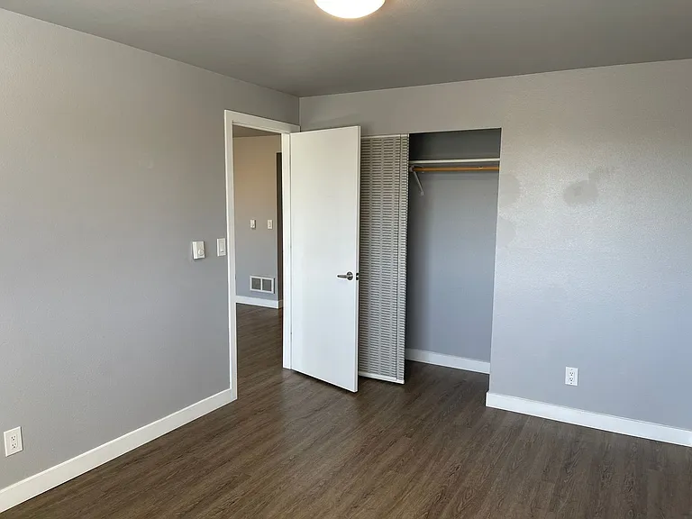 Seattle View Apartments — Photo 27