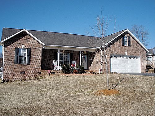 2nd image of 4925 Pond Ct
