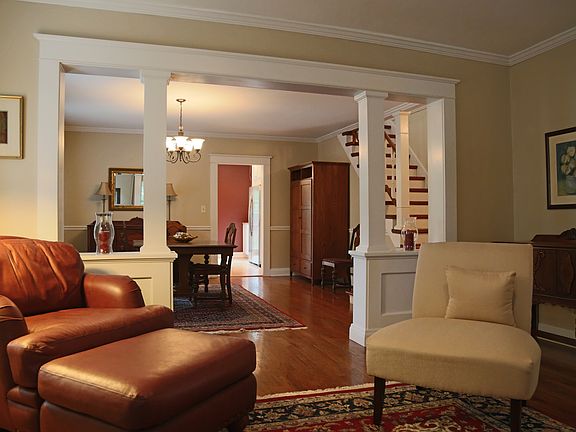 5th image of 1405 S De Soto Ave