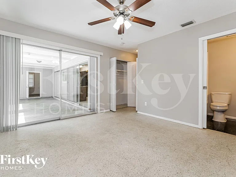 687 SW Heather St — Photo 14