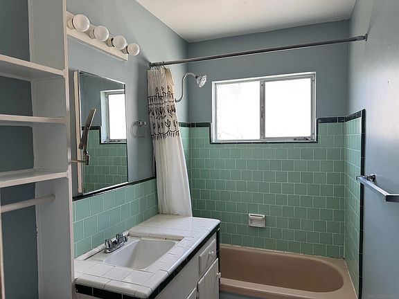 4th image of 1103 Sutter St