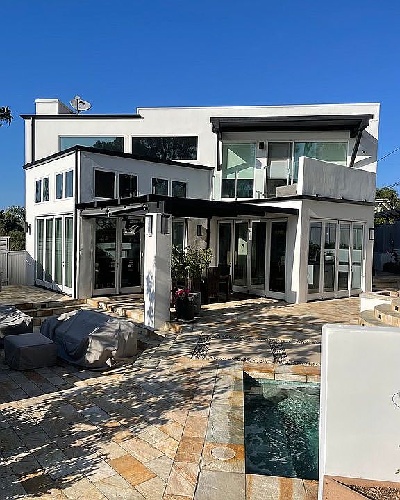 2nd image of 411 Bristol Rd