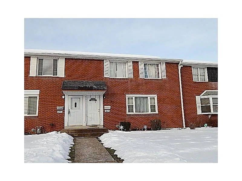 327 Macassar Dr photo 1