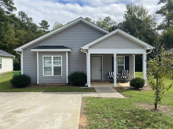 961 Skinner Dr, Raleigh, NC 27610