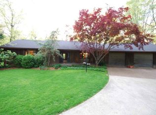 354 W Sunset Dr, Huntingburg, IN 47542
