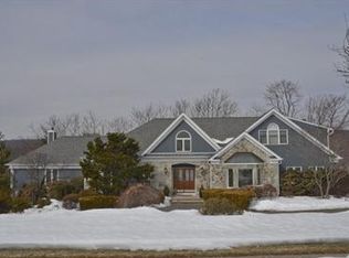 8 Tree Top Ter, Morristown, NJ 07960