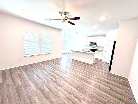 3rd image of 1507 Merritt St