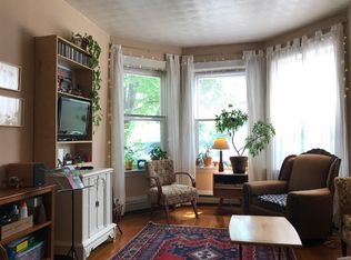 809 Washington St, Brookline, MA 02446