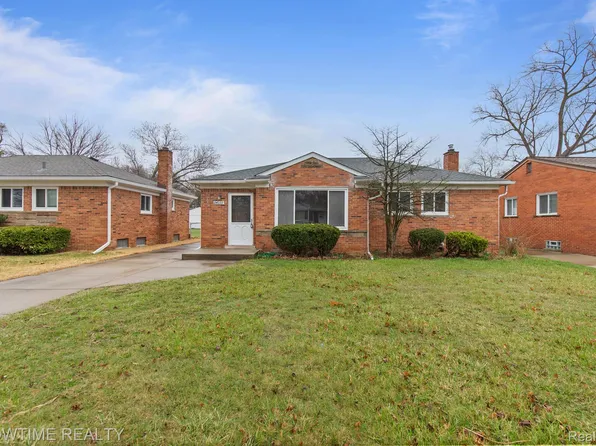 24066 Scotia Rd, Oak Park, MI 48237
