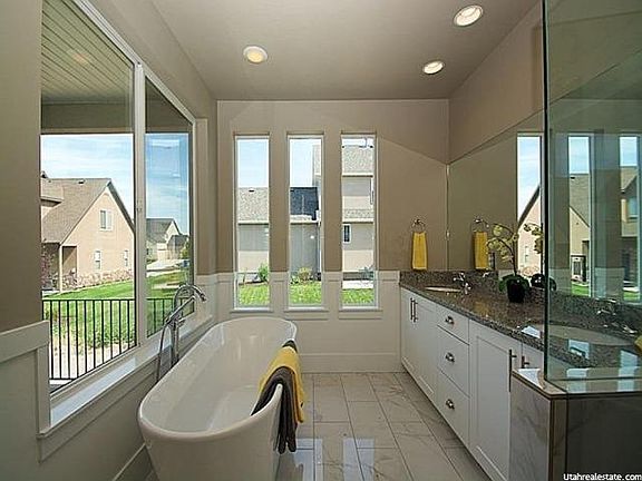 3rd image of 73 E Catamaran Way
