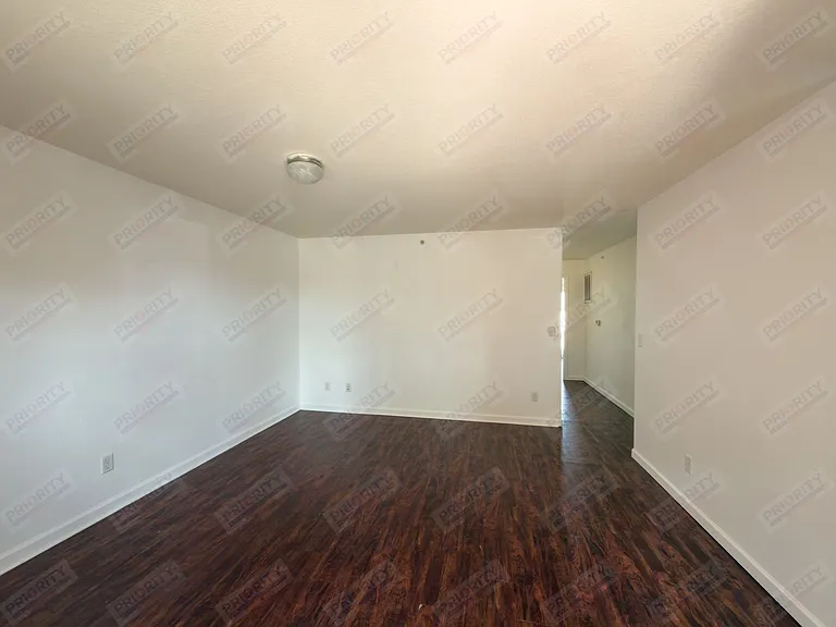 3919 Ariel Ave — Photo 2