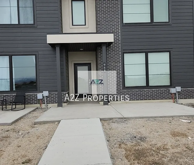 924 S 850 W — Photo 1
