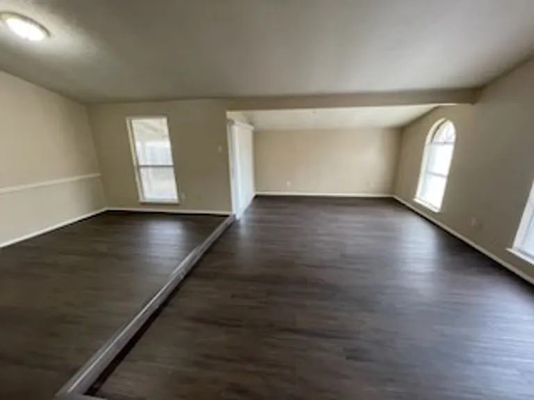 821 Stone Trail Dr — Photo 17