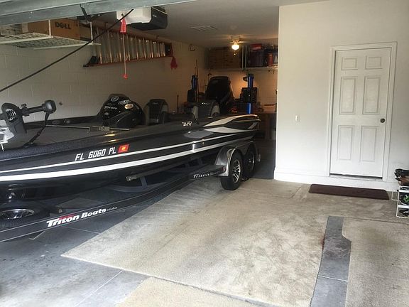 Tandom 3 car garage 