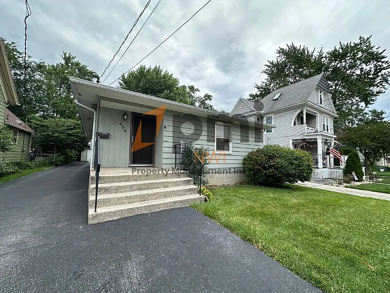 408 E Clark St — Photo 2