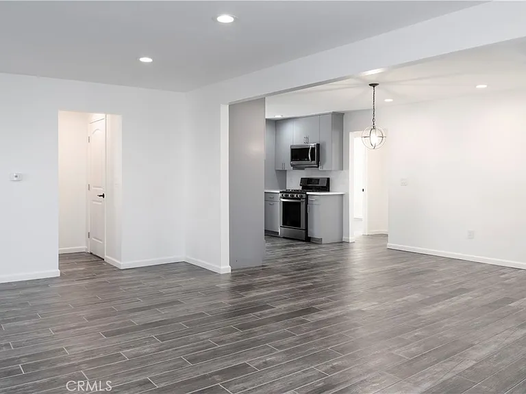 3834 W 111th St — Photo 6