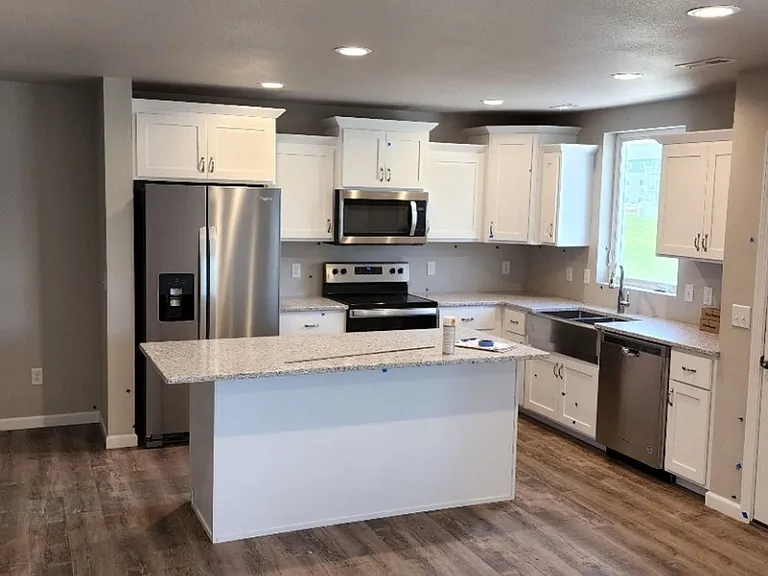 3312 Kenner Loop — Photo 1